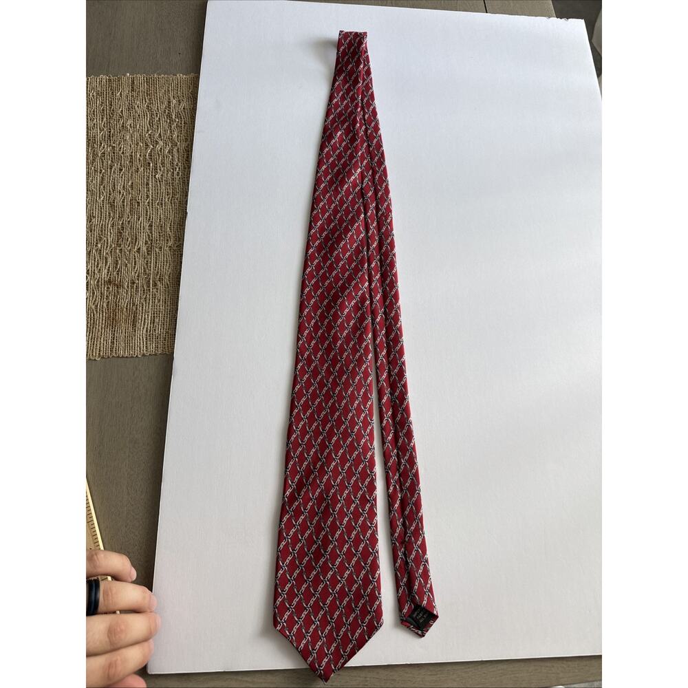 SAVILLE ROW Men's 100% Silk Tie USA Geometric Red / Silver/ Navy.